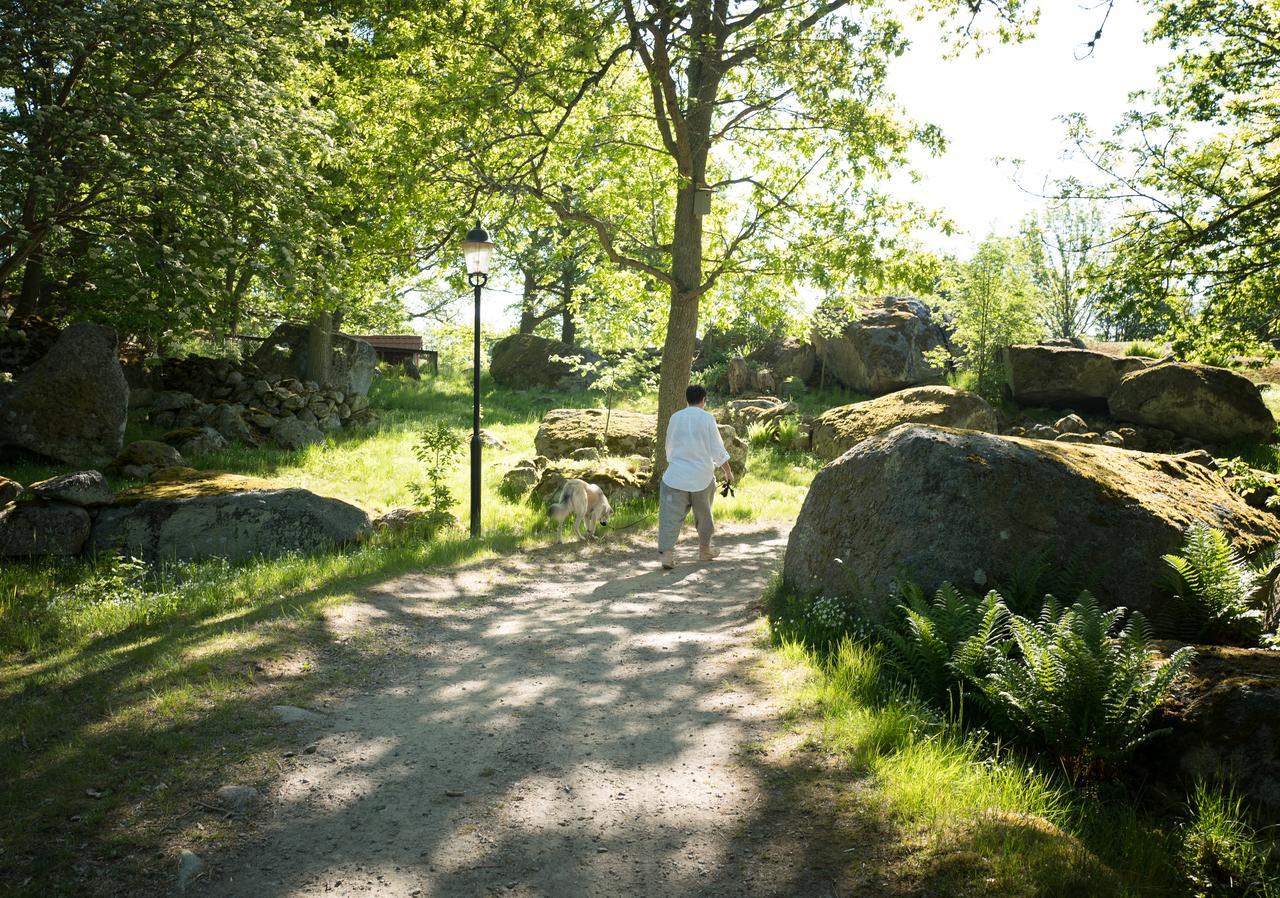 Tjaeroe Hotell & Vandrarhem Trensum Exteriér fotografie